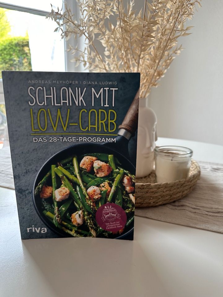 Low Carb Kochbücher 4 Stück in Scharbeutz