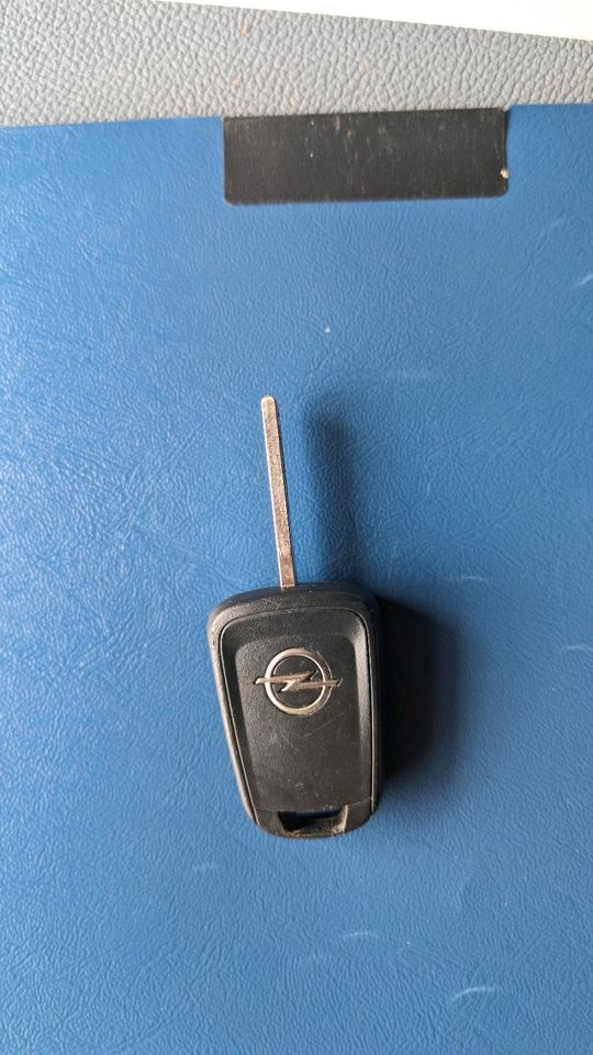 Schlüssel Opel Astra Zafira Adam Meriva GTC OPC inkl Versand in Großefehn