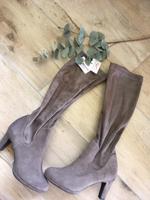 Dünne Stiefel Grau Tamaris 38 mit Absatz Niedersachsen - Uelzen Vorschau