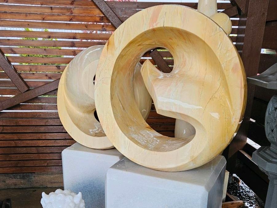 Skulptur Kunstobjekt Design Steinkunst Marmor 500kg Steinmetz in Grettstadt