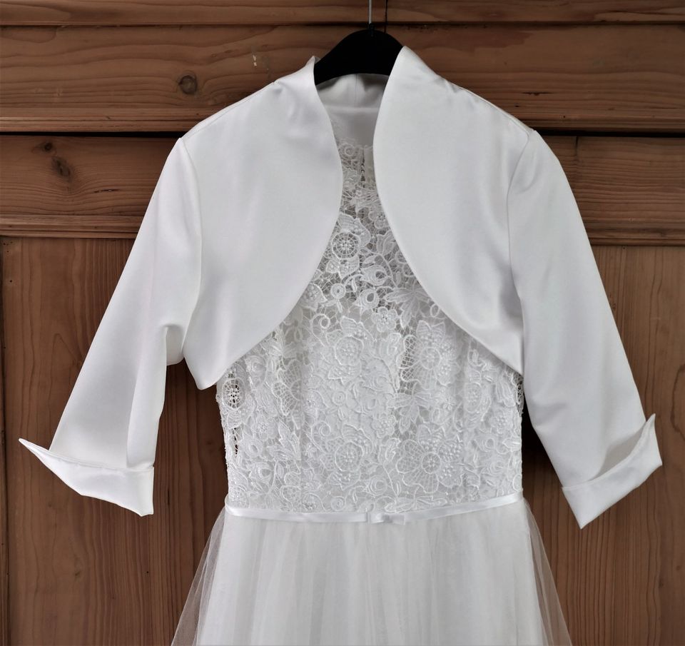 Brautkleid Bianco Evento Spitze Tüllrock Bolero in Rüthen