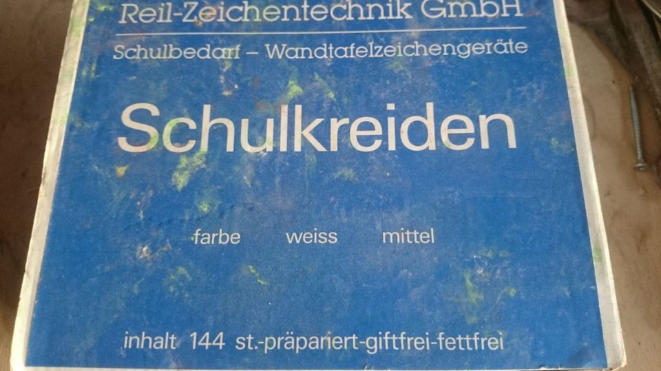 Kreide Tafelkreide Wandkreide Schulkreide Gelb und Blau in Dresden