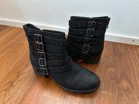 Schwarze Stiefeletten Catwalk mit Glitzer Größe 40 Bayern - Emmering a.d. Inn Vorschau