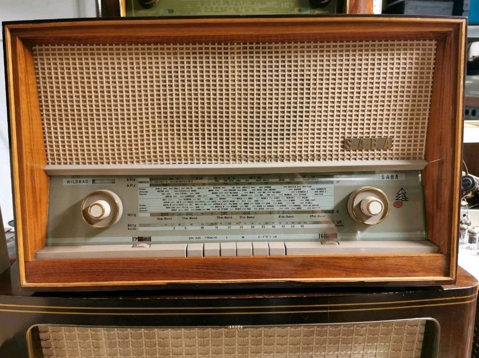 Röhrenradio Saba Wildbad 12 restauriert mit Bluetooth in Ochtrup