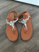 Strass Pantoletten Slipper Sandalen Zehentrenner Braun Gr.38 Neu Bayern - Postbauer-Heng Vorschau