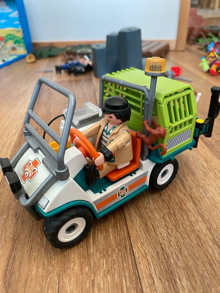 Playmobil Tierarzt Wagen in Erfurt