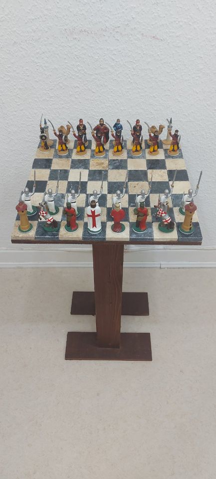 Schachspiel Kreuzritter - Sarazenen, handbemalte Zinnfiguren in Hamburg