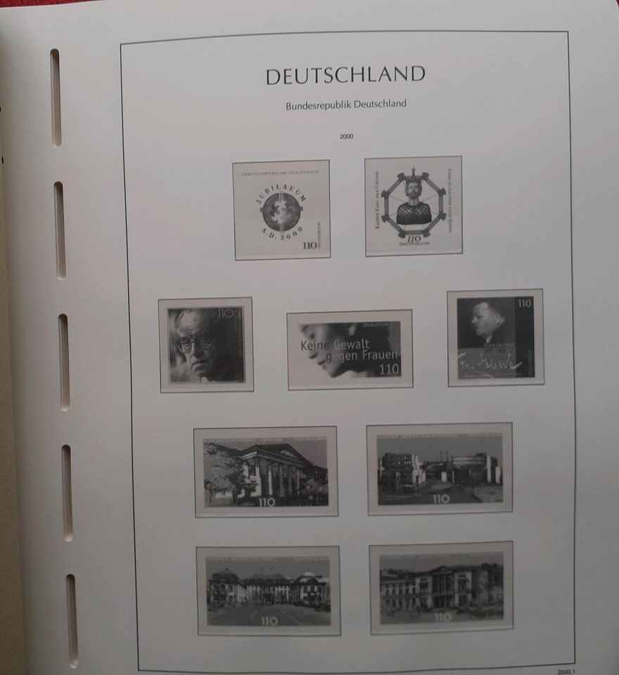 BRD  Leuchturm Vordruckalbum mit Schuber  2000 - 2012 in Bocholt