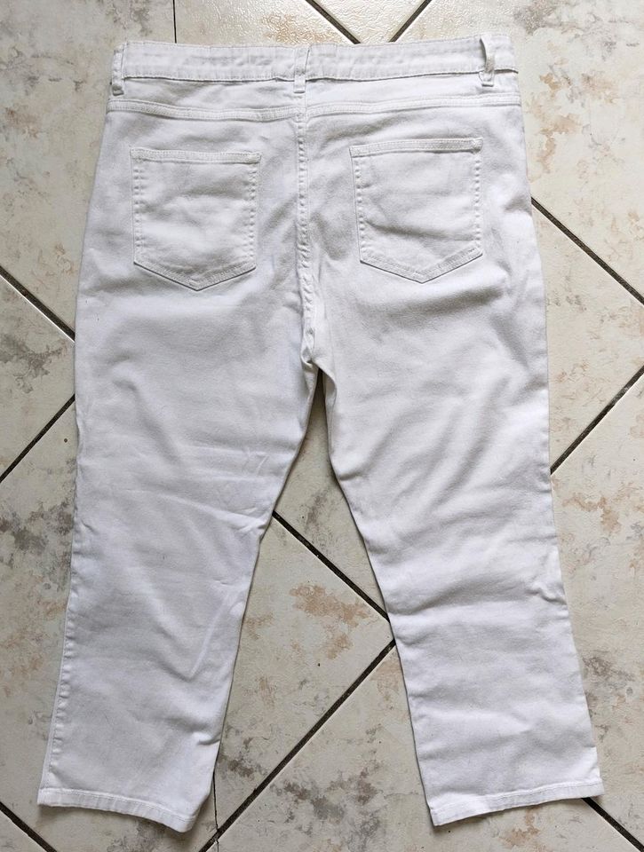 Capri Hose Dreiviertel Jeans Damen Weiß Größe 42 / L Janina Denim in Hattersheim am Main