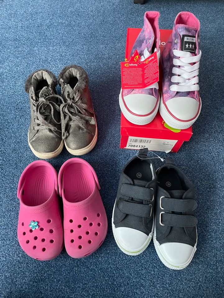 Halbschuhe, Winterschuhe,Schnürer, Hausschuhe, Billowy, Crocs, 28 in Elmshorn