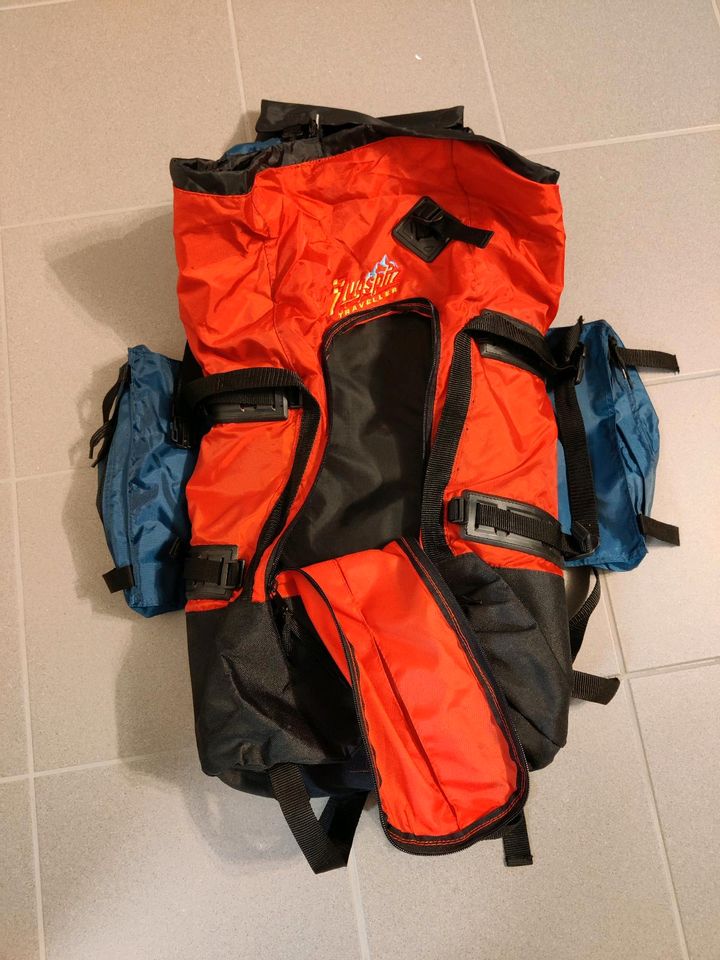 Zugspitz Traveler Rucksack, rot in Brühl