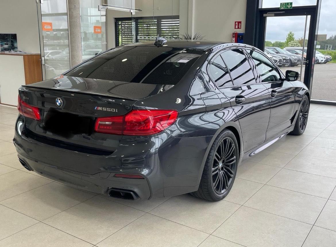 Abbildung des Autos BMW M550i (TipTop)