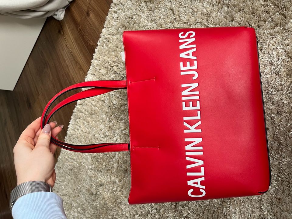 Calvin Klein Handtasche Shopper Neu in Wolfsburg