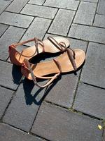 Sandalen mit Reißverschluss Niedersachsen - Adendorf Vorschau