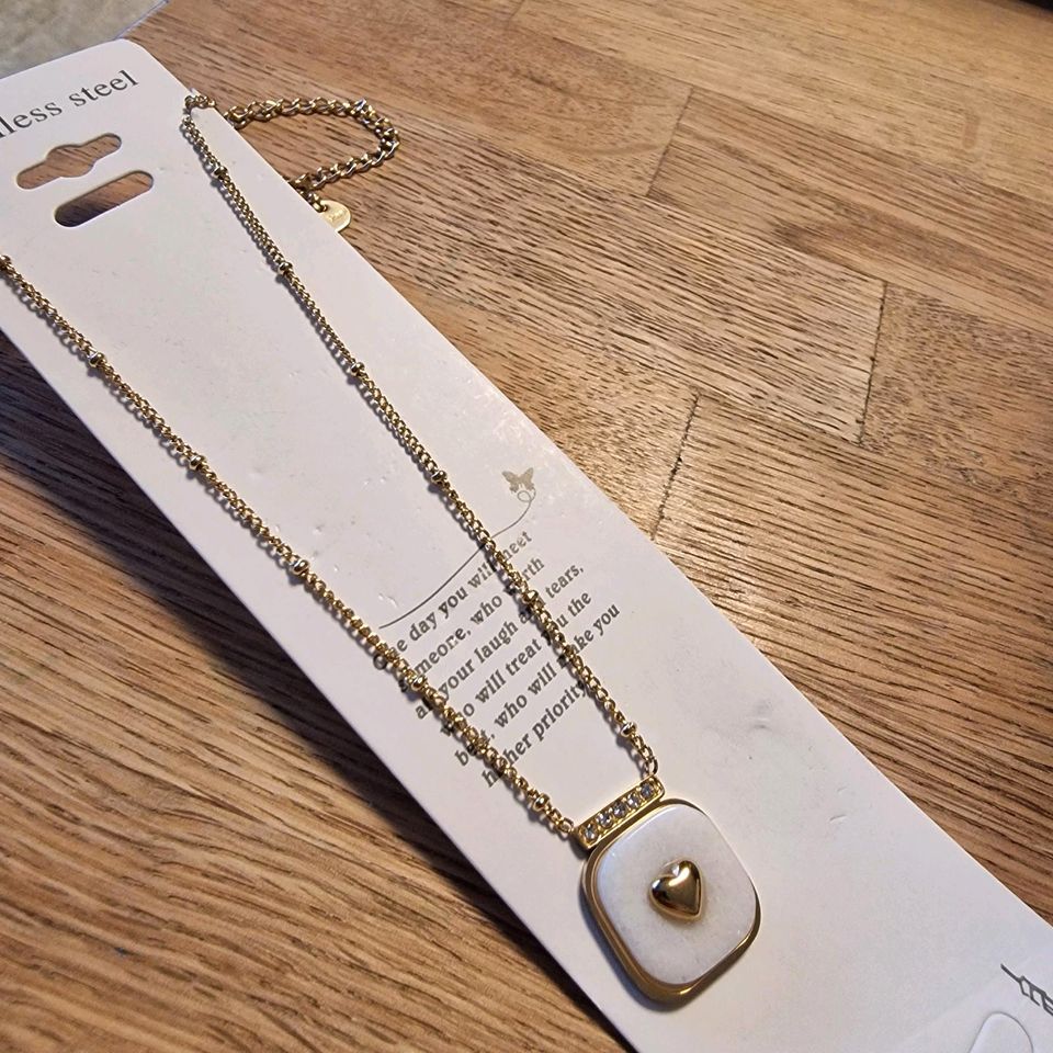 Damen Halskette Edelstahl mit Perlmutt Anhänger 45 cm Länge in Remscheid