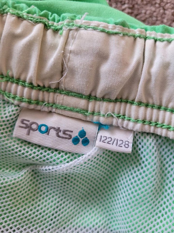 Sports Shorts 122/128 in Abbenrode