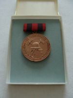 DDR  Medaille Feuerwehr "Für Treue Dienste" in Bronze in OVP Berlin - Pankow Vorschau