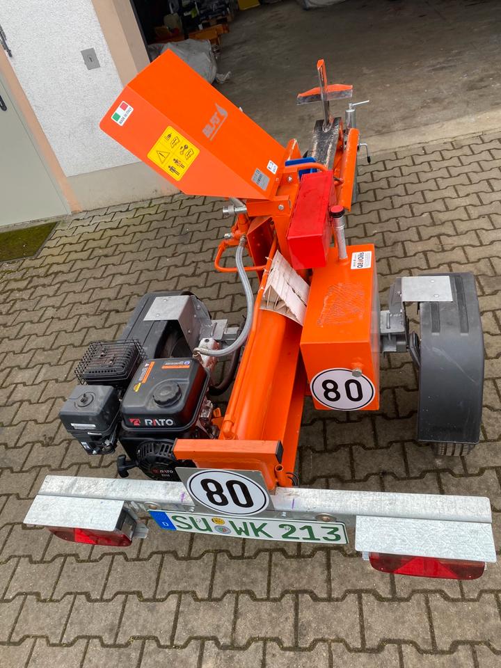Liegend Holzspalter 16to mit Motor auf Anhänger zu vermieten. in Rheinbach