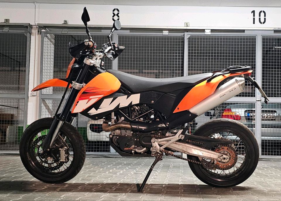 KTM 690 SMC in München