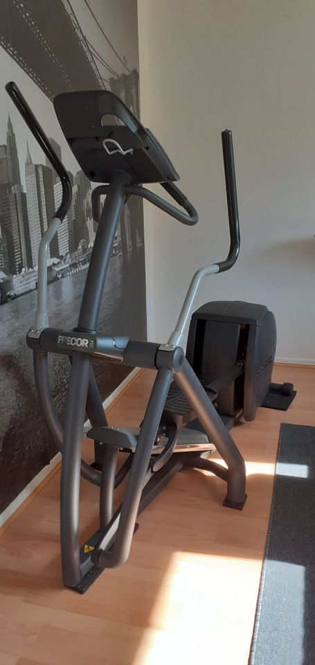 Crosstrainer der Marke „Precor“ in Mainz