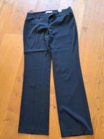 Schwarze schicke Hose von S. Oliver Gr. 44 Niedersachsen - Hagenburg Vorschau