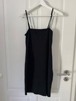 Schwarzes Trägerkleid von Even&Odd – Größe 36 Hessen - Obertshausen Vorschau