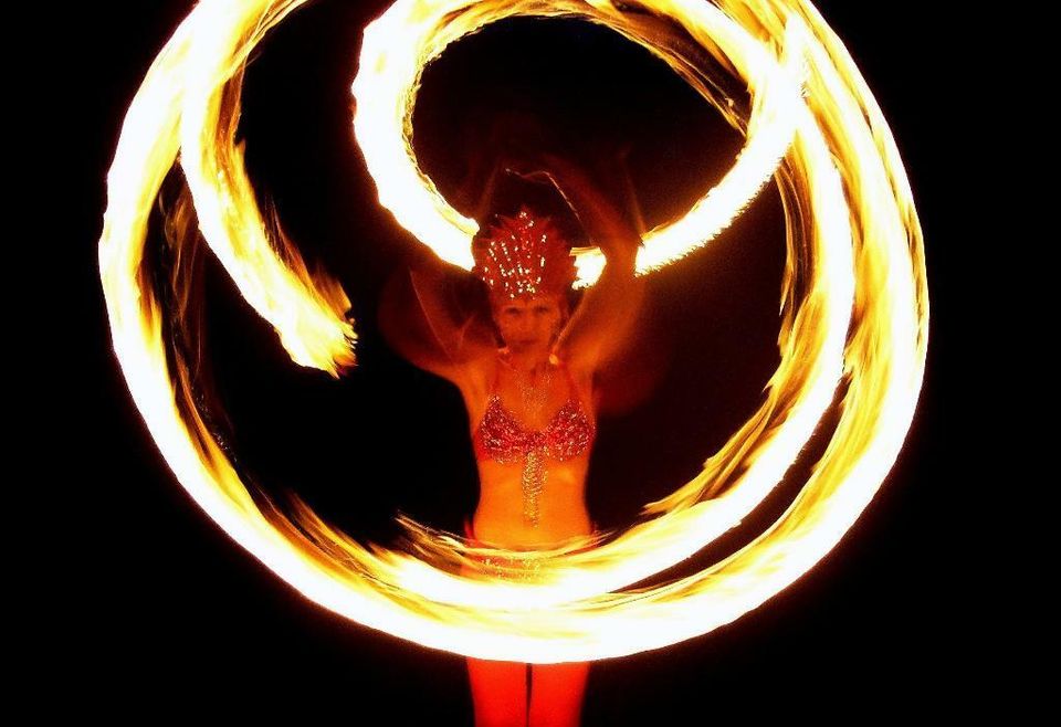 Künstler Feuershow Geburtstag / Hochzeit / Firmenfeier in Kaiserslautern