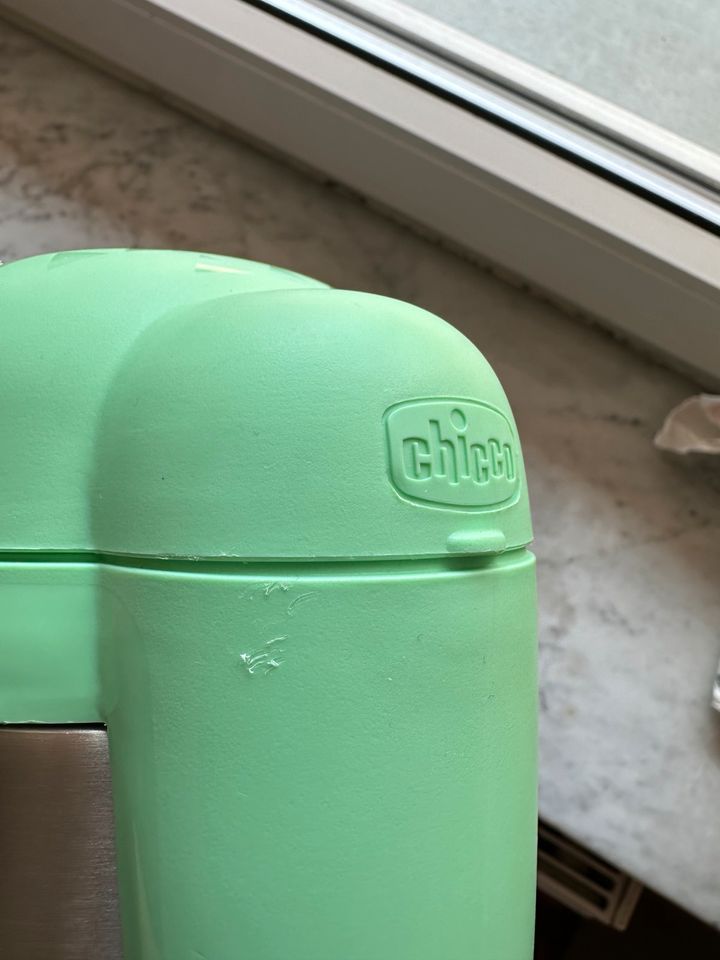 Chicco Edelstahl Thermobehälter mit 2 Becher in Hessisch Oldendorf