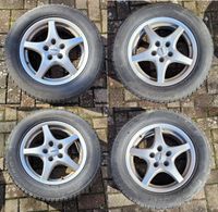 Alu Felgen mit Winterreifen VW Passat 215/60 R16 99H Niedersachsen - Drochtersen Vorschau