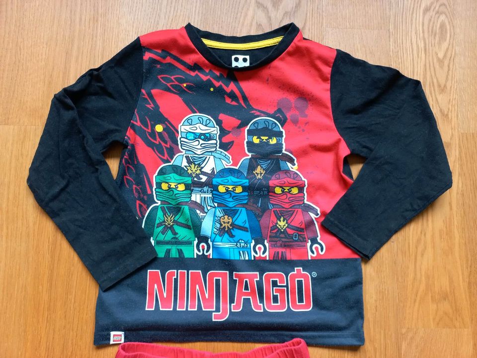 Schlafanzüge Schlafanzug Junge Gr. 122 / 128 Ninjago in Hanau