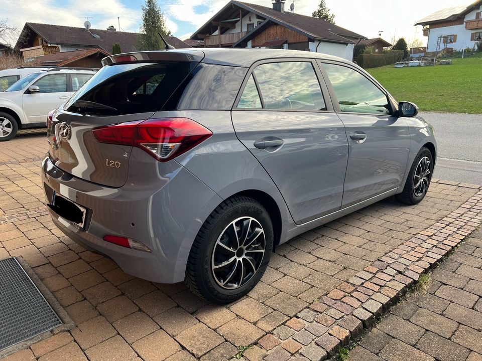 Hyundai I20 Intro Edition in Seeg