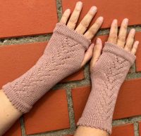 Handstulpen mit Daumenloch, Baby-Merino, blush, neu Niedersachsen - Seelze Vorschau