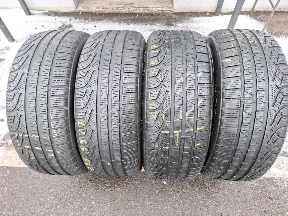 4× 235/55r17 99H Winterreifen Pirelli in Würselen