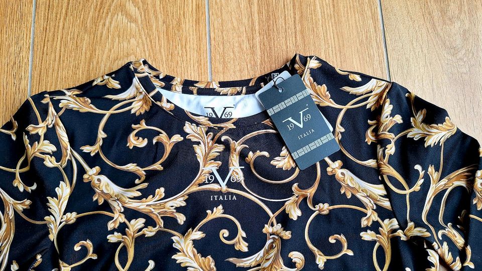 NEU - Versace 19V69 Italia Langarmshirt in Kirchseeon