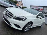 Mercedes-Benz A 180 Urban*BI-XEN*NAVI*KAMERA*LED*SHZ*PANORAMA* Baden-Württemberg - Deizisau  Vorschau