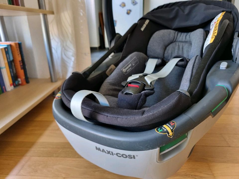 Maxi Cosi Coral 360 i-Size in Reutlingen