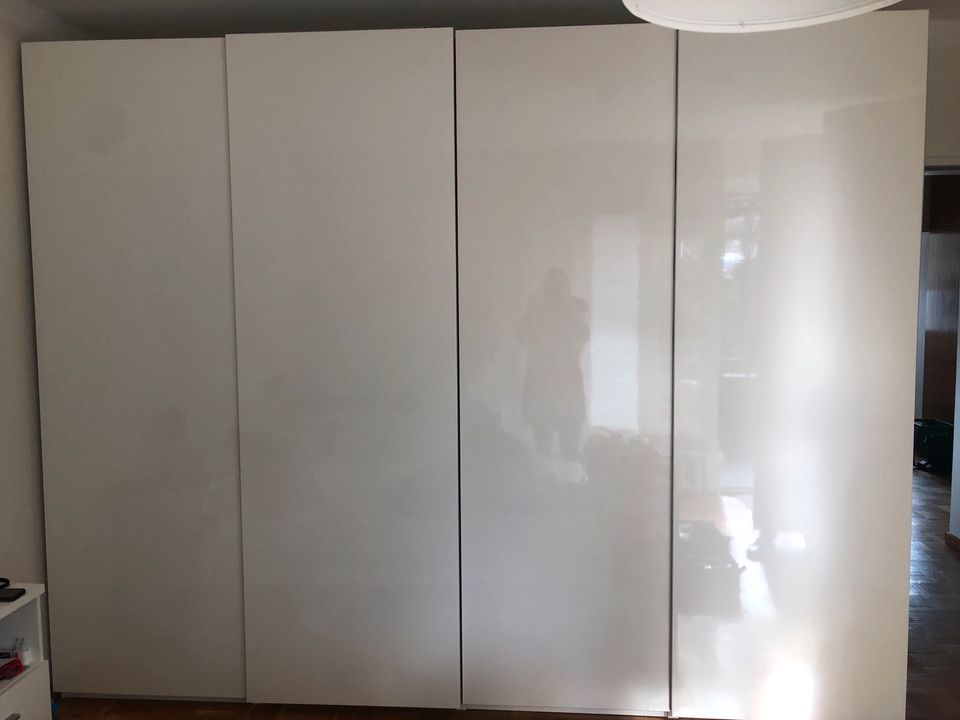 IKEA Pax 2x Schiebetürpaar Hasvik, jew. 150x236 cm Hochglanz weiß in Bergisch Gladbach