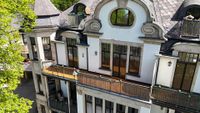 Elegante Residenz: Wohnjuwel in Denkmalgeschützter Villa mit großem Balkon Sachsen - Plauen Vorschau