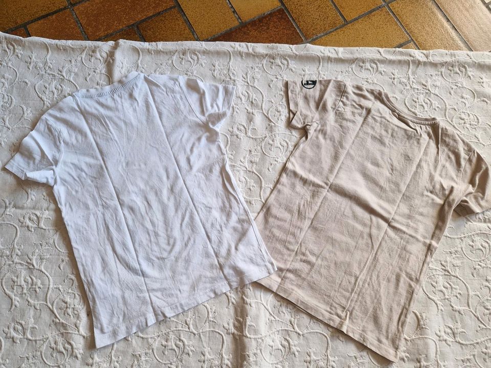 T-Shirt Bundle in Dannstadt-Schauernheim