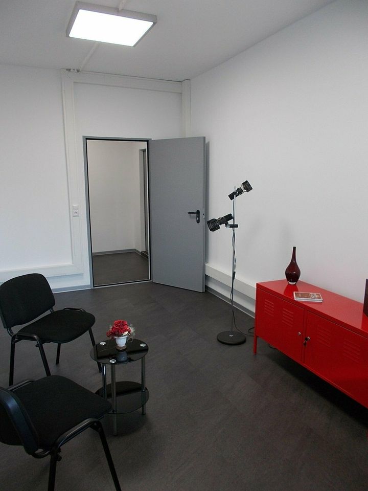 Anstatt Homeoffice - Ihr preiswertes, kl. Büro als Rückzugsort in Offenbach