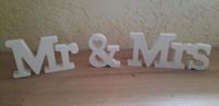 Schriftzug Mr & Mrs aus Holz weiß 3tlg. Hochzeit Hessen - Liebenau Vorschau