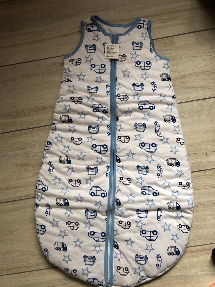 Kinderschlafsack Auto 90cm NEU in Seester