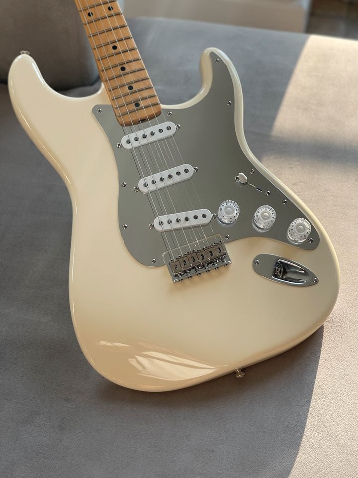 2021 Fender Nile Rodgers Hitmaker Stratocaster in Kiefersfelden