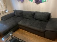 Sofa mit Tisch und Teppich,dazu drei Kissen Schleswig-Holstein - Neumünster Vorschau