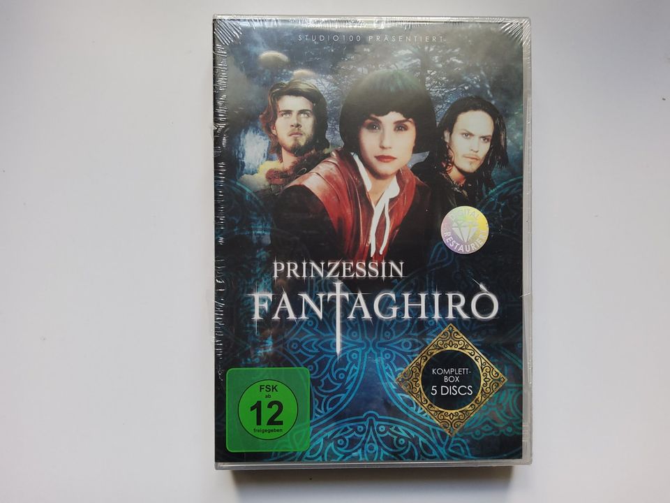 Prinzessin Fantaghiro -- Komplette TV Serie -- 5 DVD s -- NEU OVP in Langwedel