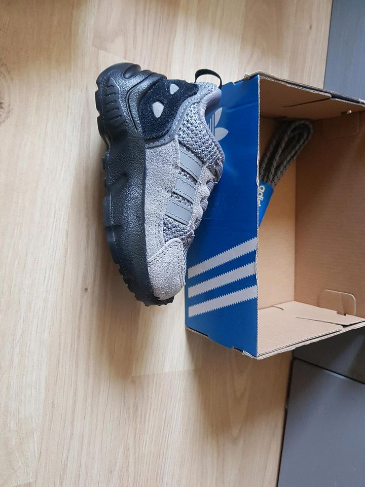 NEU! Adidas ZX 22 Sneaker Gr. 20 in Frankfurt am Main