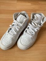 Nike air Jordan 1 mid Schuhe weiß 36.5 Baden-Württemberg - Karlsruhe Vorschau