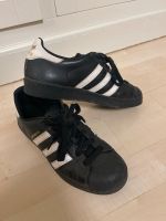 Schöne Damen Adidas Superstar Schuhe Schwarz. Gr. 38 Top Zustand. Köln - Nippes Vorschau