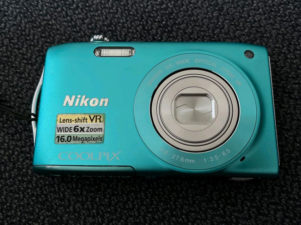 Nikon Coolpix 16 Megapixel in Garmisch-Partenkirchen