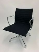 Vitra Konferenzstuhl EA 108 Hopsack schwarz drehbar Refurbished West - Höchst Vorschau